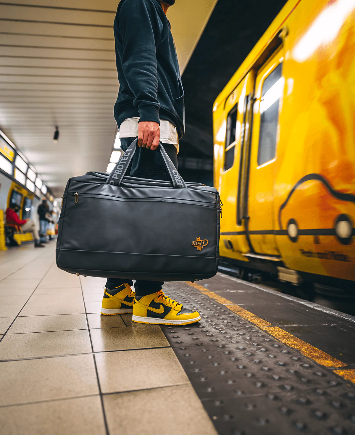 Sneaker Bag | UPC - Image 14